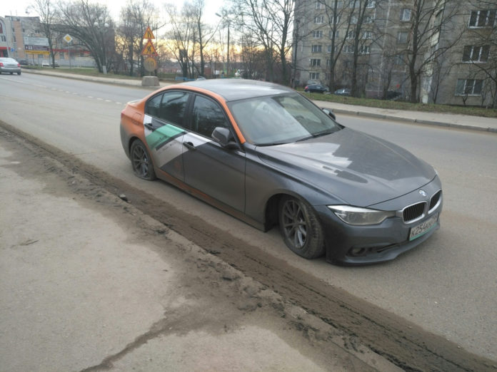 Каршеринг BMW 320 без оклейки