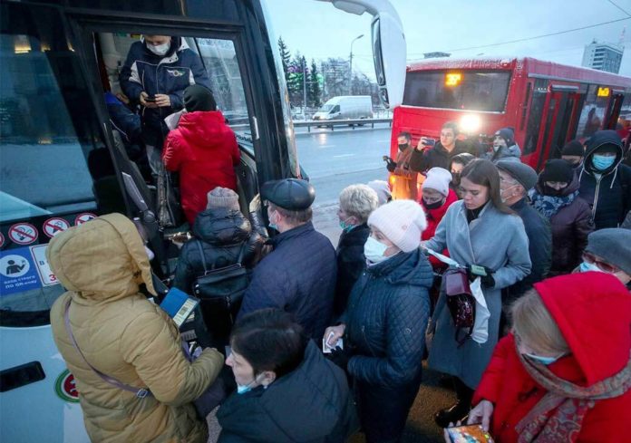 В автобусах требуют QR-коды