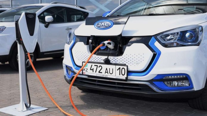 В США запустят зарядные станции для электромобилей во всех штатах