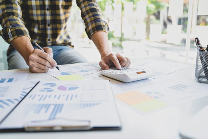 каршеринг, аренда машин, самокатов, налоги, Петербург