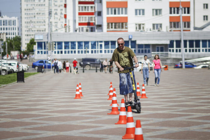 регулирование, операторы самокатов, власти