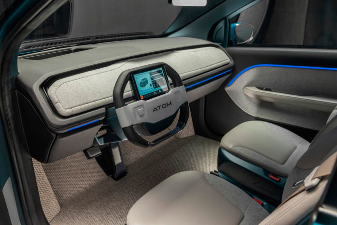 электромобиль Атом для каршеринга BelkaCar