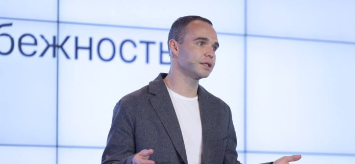 шеринг айтишников между компаниями