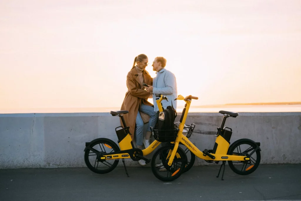 Парк сервиса Whoosh достиг почти 200 тыс. самокатов и велосипедов