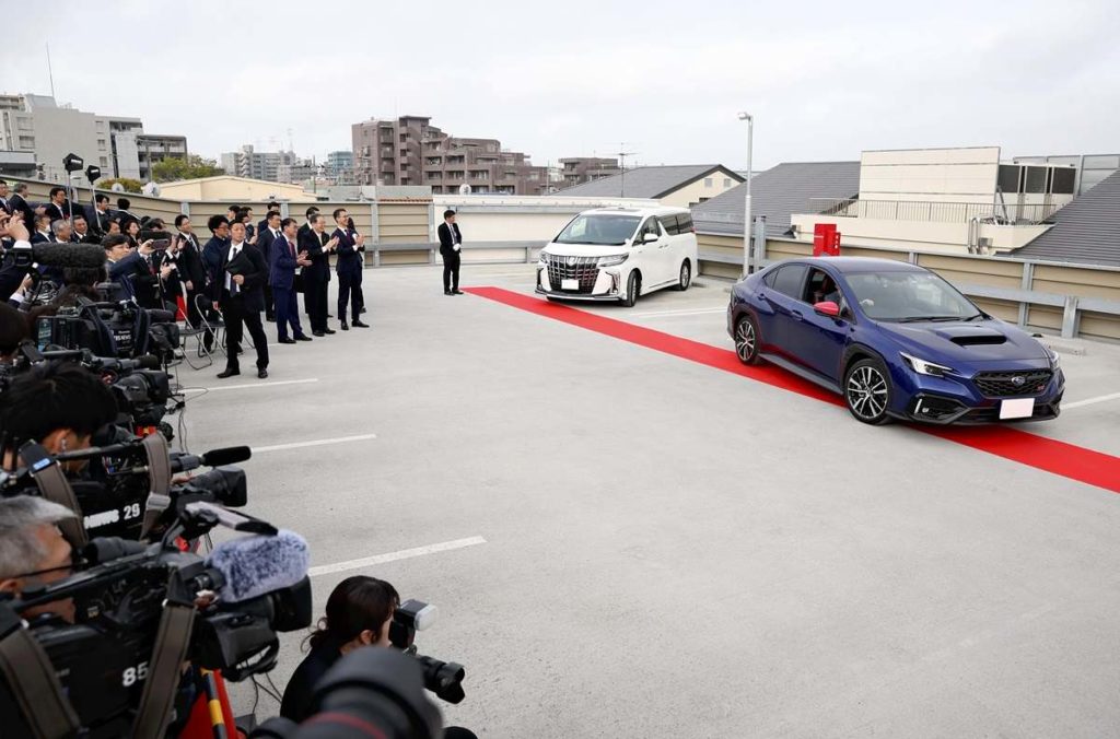 Япония впервые стала шерить услугу такси среди частных извозчиков