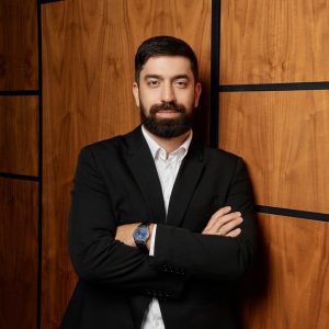 Угнать данные каршеринга за 30 минут