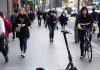 Российский город ввел плату за стоянку неправильно припаркованных электросамокатов